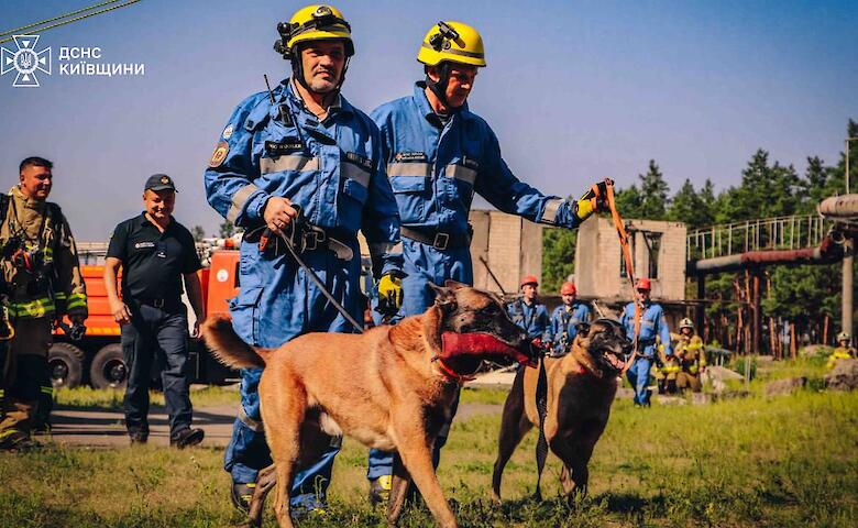 Обухівські рятувальники показали гарний результат на спільних тренуваннях оперативних служб ДСНС