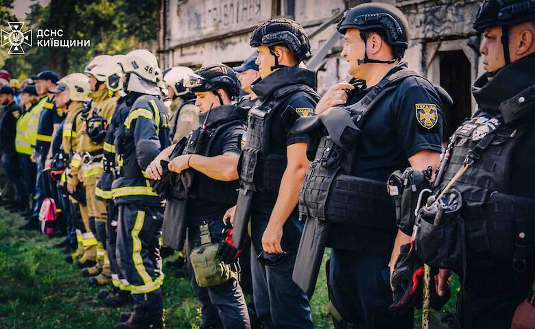 Обухівські рятувальники показали гарний результат на спільних тренуваннях оперативних служб ДСНС