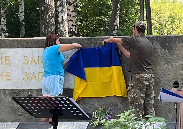 Почтили память: в честь погибших героев Кагарлыччины открыли мемориальные доски