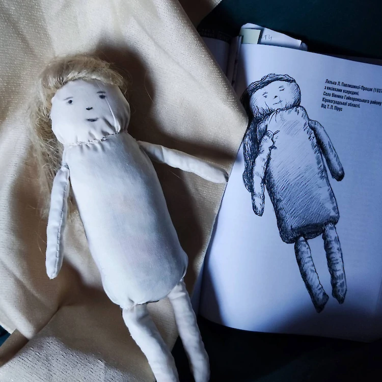 Обуховская кукольница воссоздала куклу с печальной историей