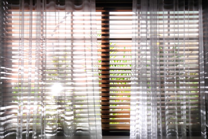 как выбрать жалюзи для панорамных окон