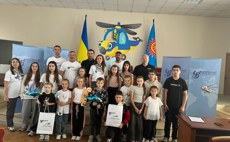 «Украинские вертолеты» помогают детям погибших Героев Обуховщины