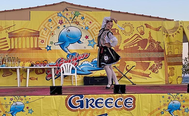 Две награды привезла обуховская школьница с Международного фестиваля