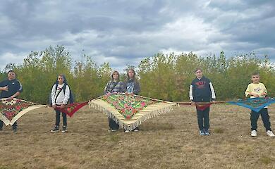 Единство в платках: в Подгорцах установят рекорд Украины ко Дню защитников