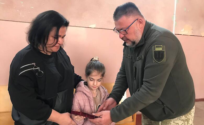 Рідним захисників з Миронівки вручили їх посмертні нагороди