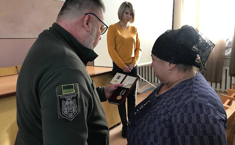 Рідним захисників з Миронівки вручили їх посмертні нагороди