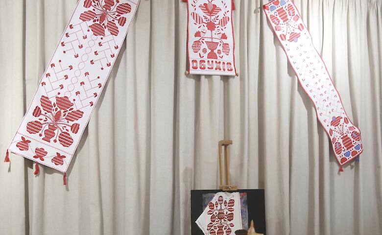 В Вышгороде продолжается выставка уникального Обуховского рушника