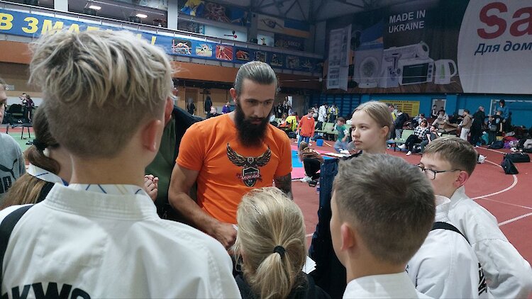 Тренер из Обухова повысил степень черного пояса Таэквон-До