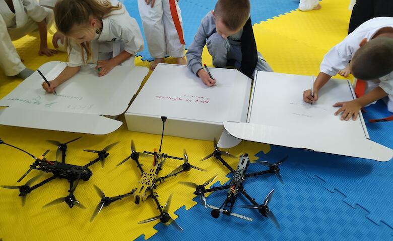 Юні обухівські каратисти зібрали 40 тисяч на дрони