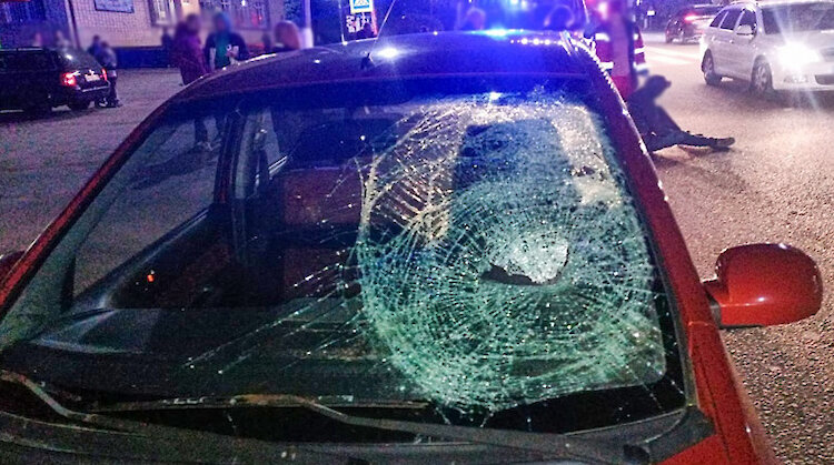 Не заметил пешехода: в Кагарлыке на переходе сбили мужчину