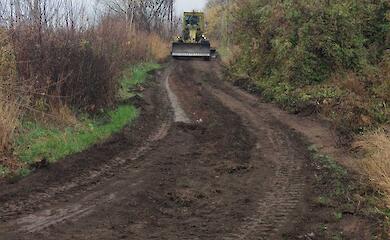 Кагарлыкская громада преодолевает бездорожье и обустраивает дороги
