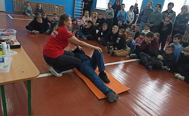 Обуховские студенты-медики провели для школьников обучение по домедицинской подготовке