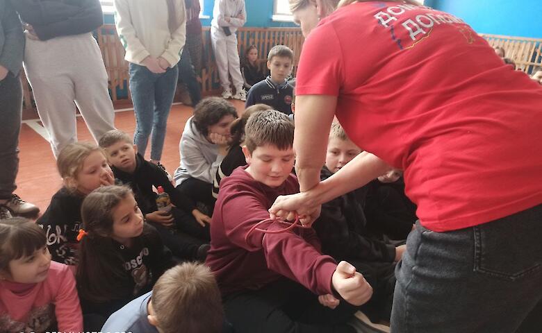 Обуховские студенты-медики провели для школьников обучение по домедицинской подготовке