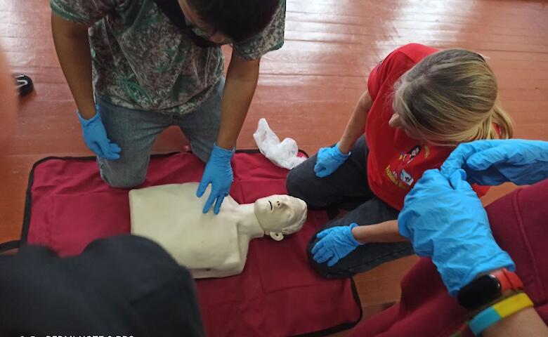 Обуховские студенты-медики провели для школьников обучение по домедицинской подготовке