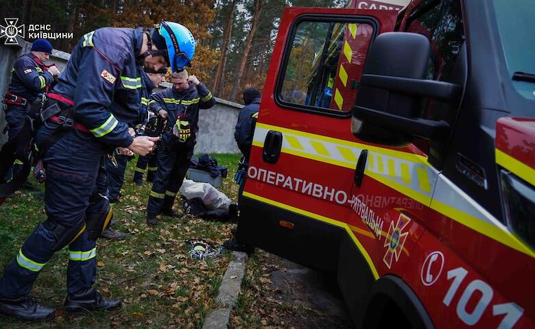 В Обухівському районі пройшли масштабні навчання рятувальників-верхолазів