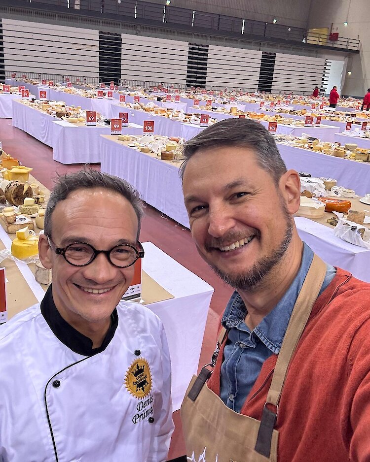 2 крафтовых сыра с фермы на Обуховщине получили награды на международном конкурсе