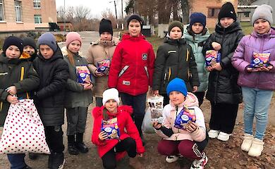 Джуры роя &laquo;Супер-герои&raquo; передали подарки Кагарлыцкому приюту для животных