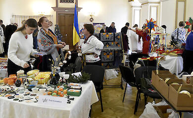 Гончары из Обуховщины представили Украину на масштабной международной благотворительной ярмарке Charity fair-2024