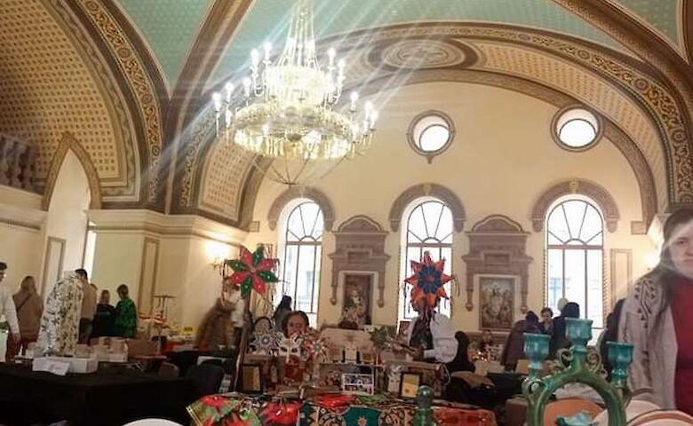 Гончары из Обуховщины представили Украину на благотворительной ярмарке Charity fair-2024