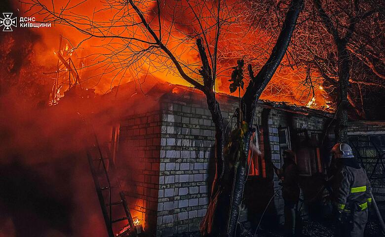 Трагедия на Обуховщине: огонь полностью уничтожил жилой дом