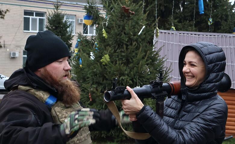 Бойцы 65-й Отдельной механизированной бригады выступили в Ржищеве с благотворительным концертом