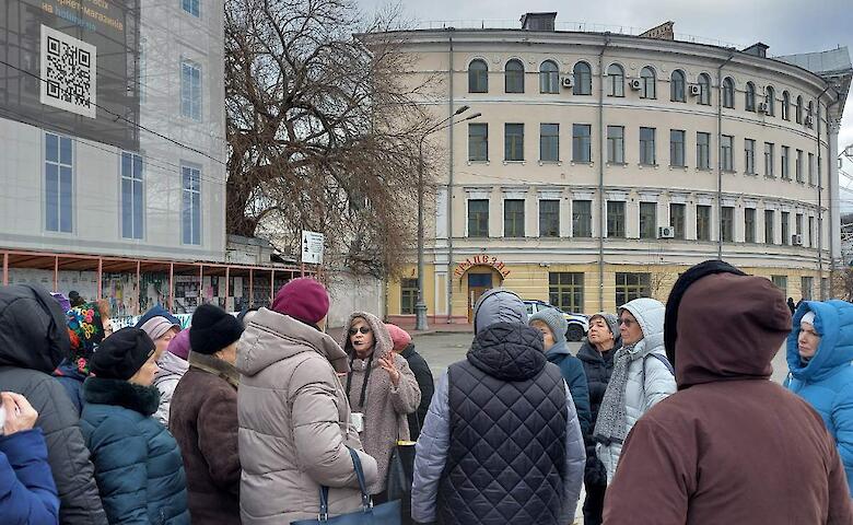 Туристическая Украина возвращается? Жители Обухова посетили экскурсию известного историка