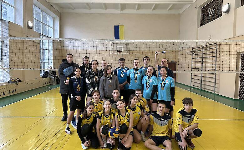 Обуховские предприниматели приняли участие в волейбольных соревнованиях: кто победил