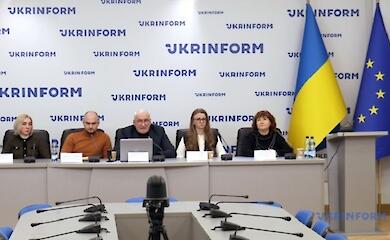 Керівниця Обухівського МЖЦ скаржиться на відсутність бронювання працівників