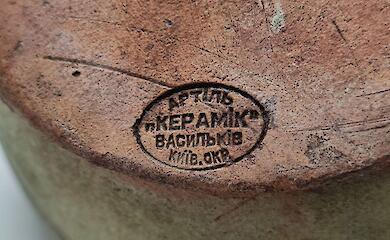 Унікальні вироби артілі "Керамік Васильків" продовжують дивувати