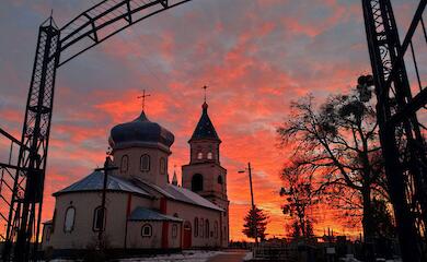 Фантастический закат зафиксировали над Обуховщиной: ученые объяснили этот феномен