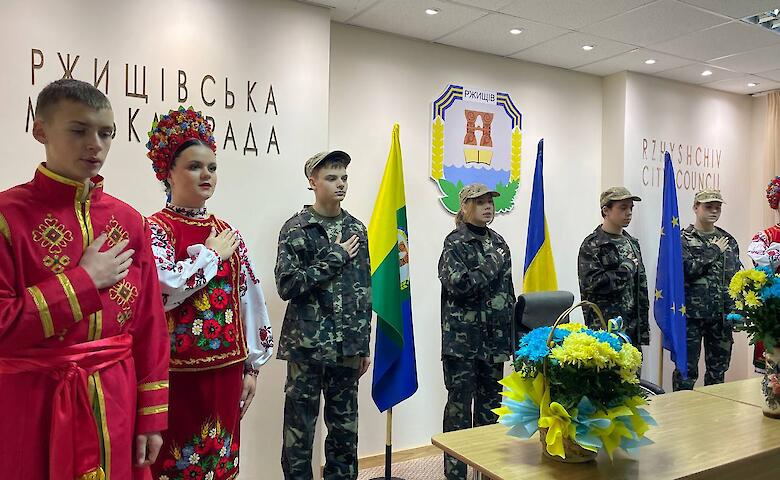 Дочери павшего Героя с Обуховщины вручили его посмертную награду