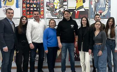 Известный волонтер Сергей Притула провел встречу со школьниками Обуховщины: детали