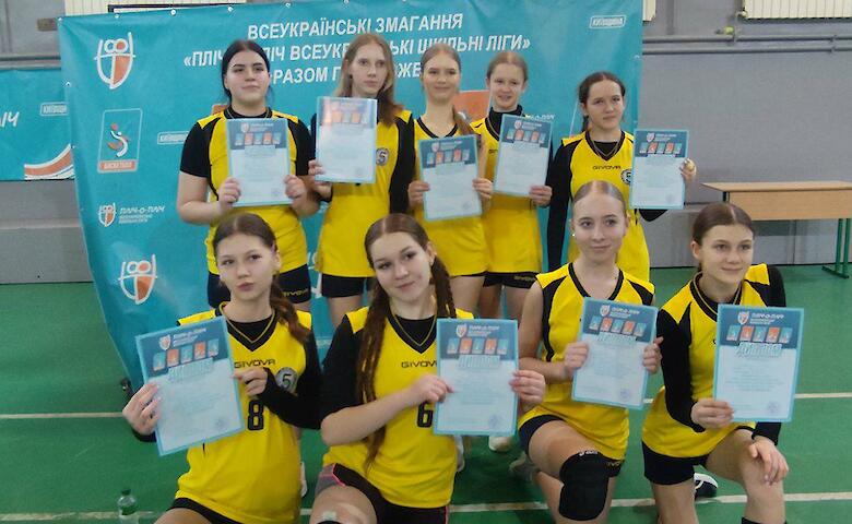 Волейболистки из Обухова представят район на областном этапе «Бок о бок»