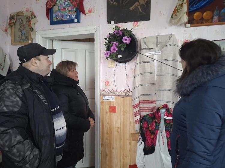 В Кагарлыкском музее открыли выставку ретро-радио