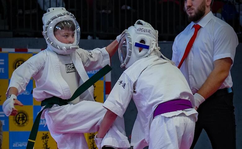 Обухівські каратисти здобули медалі на чемпіонаті Києва у Бучі