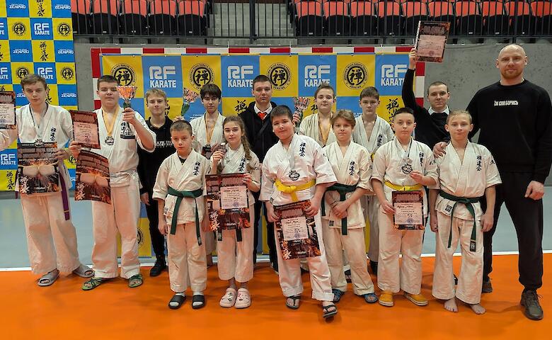 Обухівські каратисти здобули медалі на чемпіонаті Києва у Бучі