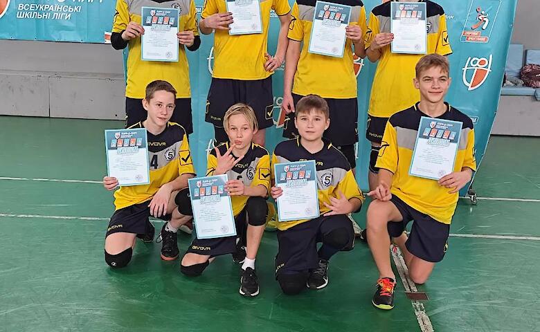 Обухівські волейболісти перемогли в районному етапі шкільної ліги «Пліч-о-пліч»