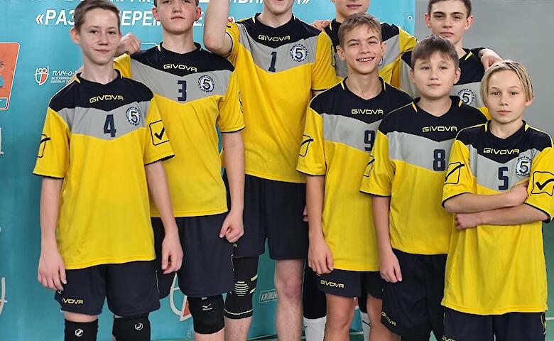 Обухівські волейболісти перемогли в районному етапі шкільної ліги «Пліч-о-пліч»