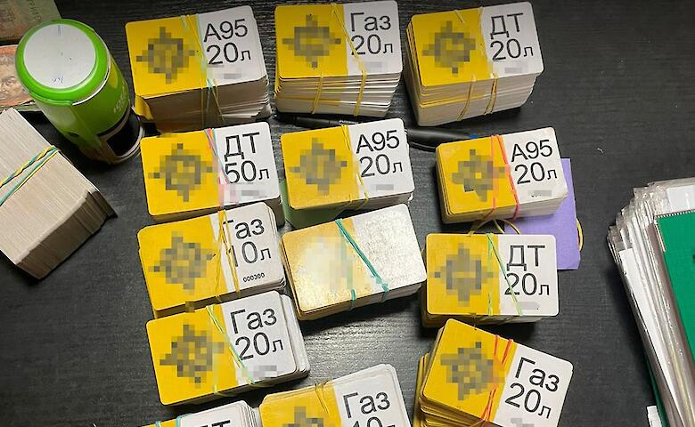 Будут судить предпринимателя за организацию нелегальной АЗС в Обуховском районе