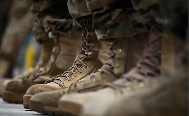 Почти миллион убытков: экс-чиновник из Обуховщины предстанет перед судом за махинации с закупкой военной обуви