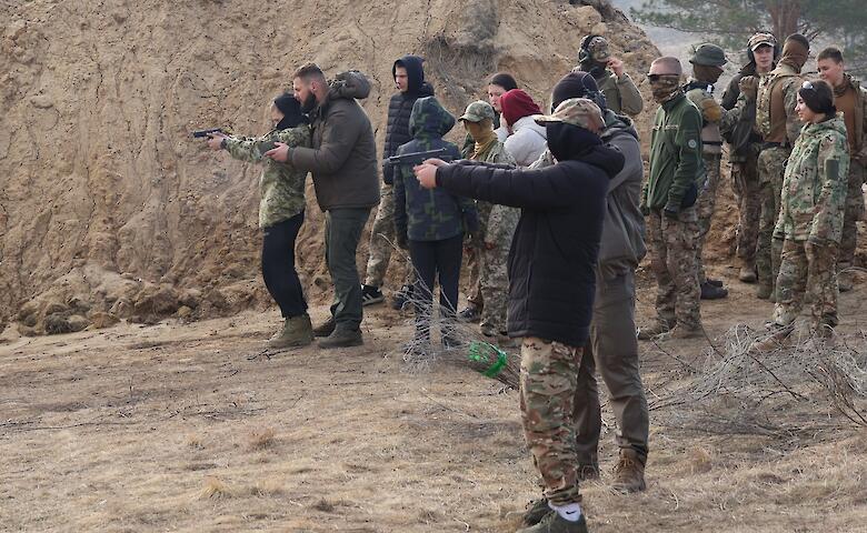 У Василькові провели патріотичний вишкіл для молоді