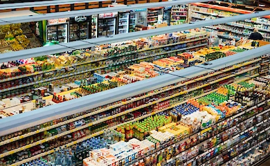 Торговые стеллажи: незаменимая мебель для любого магазина