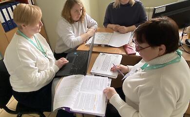 Администраторы обуховского ЦПАУ учились оформлять льготы и субсидии