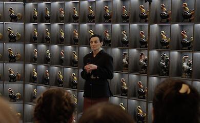 В Софии Киевской презентовали уникальную коллекцию петушков несокрушимости Васильковского майоликового завода