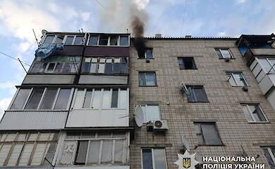 Во время пожара на Обуховщине женщина выпала из окна пятого этажа