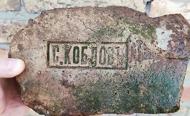 Кирпич с именем: на Обуховщине нашли уникальный строительный экспонат