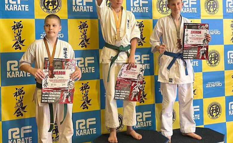 Обухівські каратисти вибороли нагороди на чемпіонаті у Вінниці