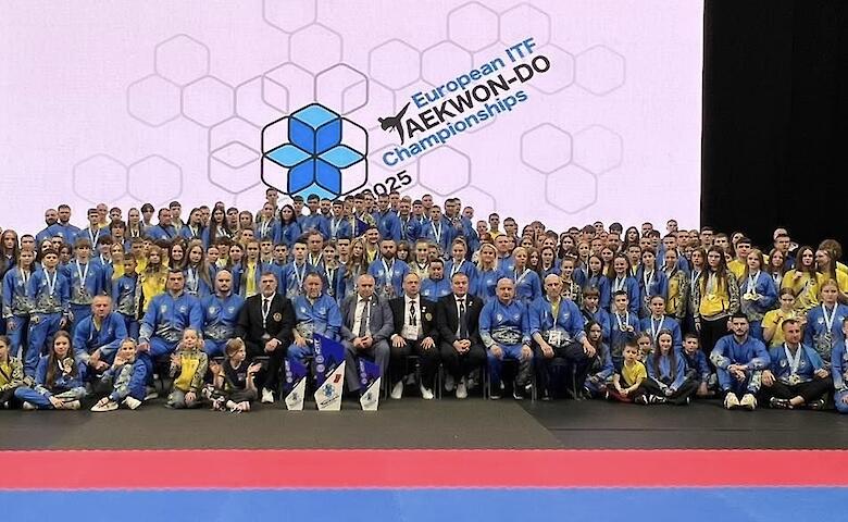 Обуховские таэквондисты привезли 13 медалей с чемпионата Европы