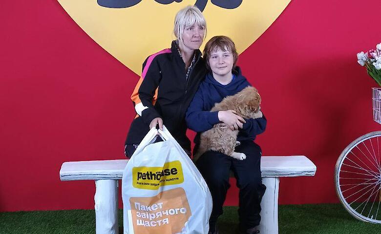 Обуховские хвостики нашли дом: три щенка усыновили на масштабном фестивале адопции в Киеве