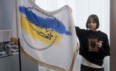 &laquo;Привиди Києва&raquo; надихнули учнів на створення нового прапора